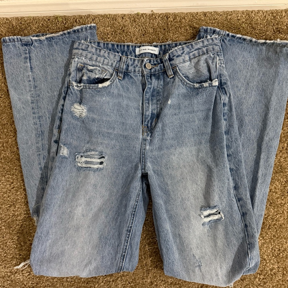 Flying Monkey Light Blue Distressed 90s vintage like flare jeans